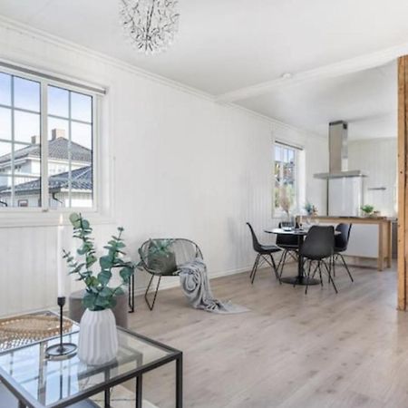Lys Og Sentral Leilighet Med Terrasse Og Hage Apartment Lillehammer Exterior foto