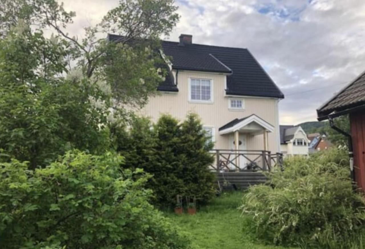 Lys Og Sentral Leilighet Med Terrasse Og Hage Apartment Lillehammer Exterior foto